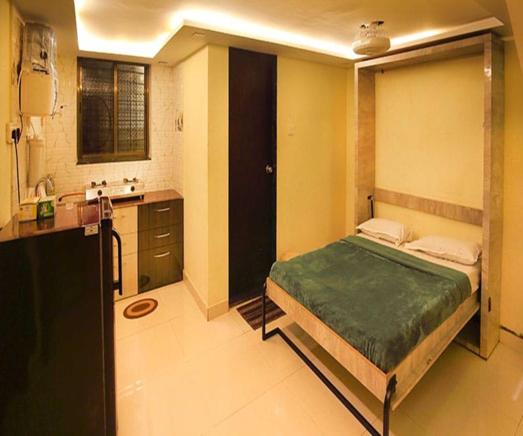 Wada Chirebandi Hotel Gimvi Kültér fotó